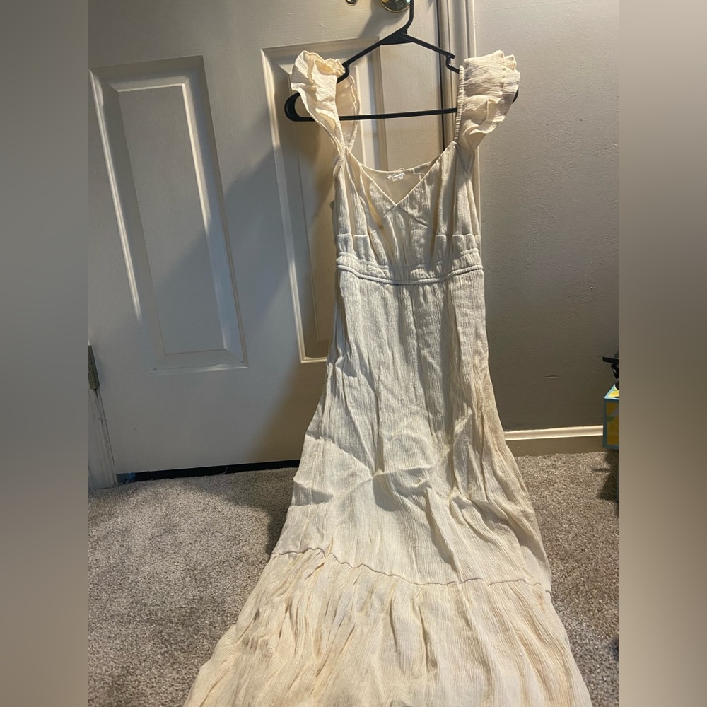 Blu pepper cream ruffled sleeve maxi dress